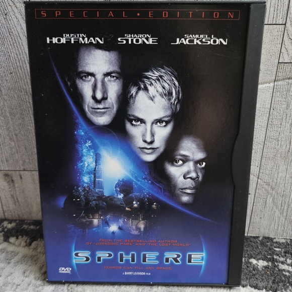 Sphere Special Edition DVD Barry Levinson Dustin Hoffman Sharon Stone - Picture 1 of 7